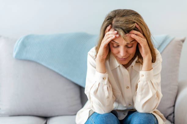  Tinh thần chán nản, bi quan là triệu chứng trầm cảm ở phụ nữ tuổi trung niên
