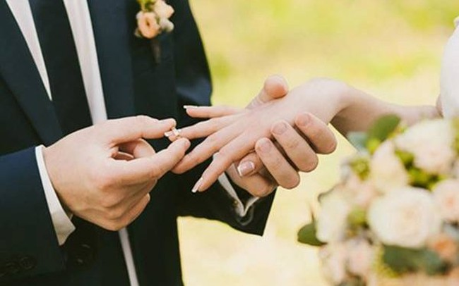 Muốn hạnh phúc, đừng vội vàng kết hôn chỉ vì “đến tuổi”