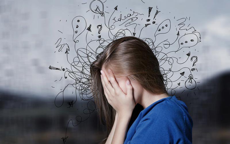 Dấu hiệu cho thấy bạn đang suy nghĩ quá nhiều và cách để ngừng lại