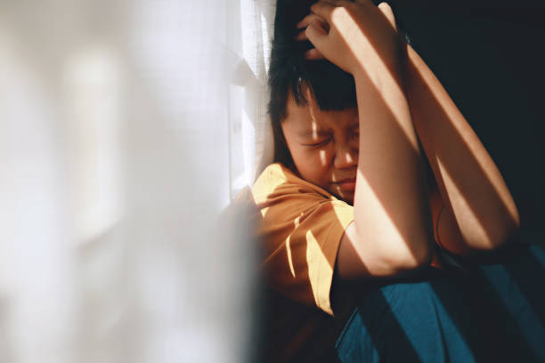 Tổn thương tâm lý ở trẻ bị bạo hành gây ra hệ lụy gì?