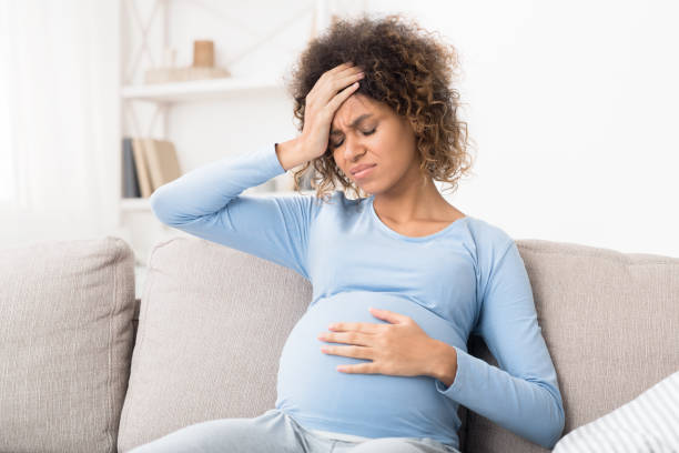 Khủng hoảng tâm lý làm mẹ bầu hay đau đầu, chóng mặt
