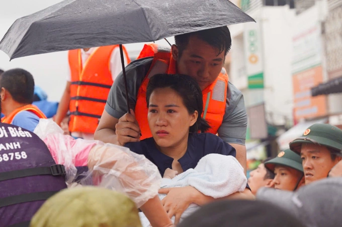 Sang chấn tâm lý lặng lẽ bủa vây người dân sau lũ