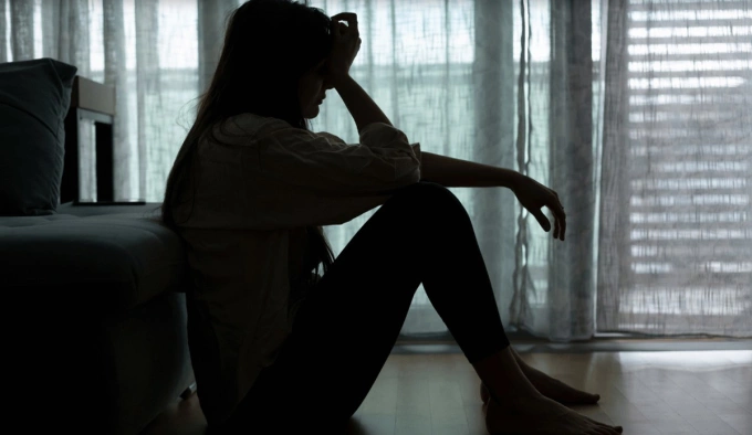 Trầm cảm tuổi teen nấp bóng 'ẩm ương' dậy thì