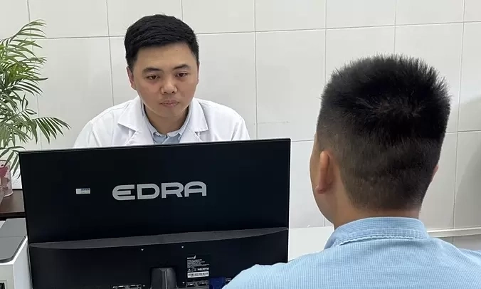 Đi khám nhiều nơi không ra bệnh, chàng trai phải nhập viện tâm thần